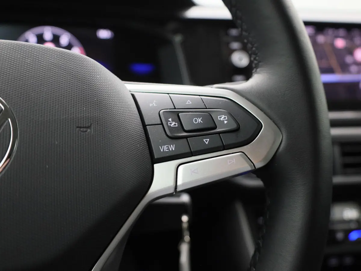 1.0 TSI Life Edition | EM | Automaat | Navigatie | Carplay | Climatronic (Automatische Airco) | Digital Cockpit | Parkeercamera