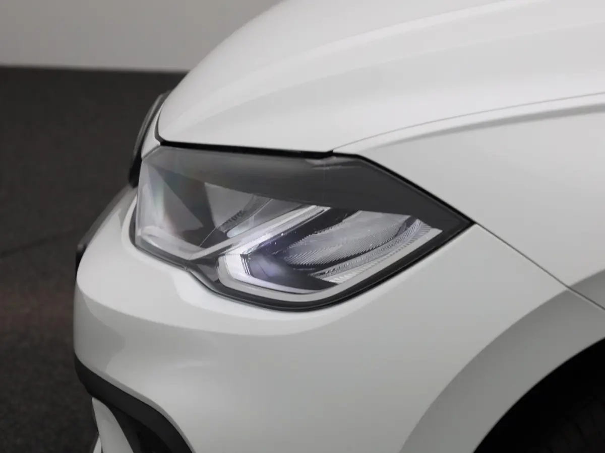 1.0 TSI Life Edition | EM | Automaat | Navigatie | Carplay | Climatronic (Automatische Airco) | Digital Cockpit | Parkeercamera