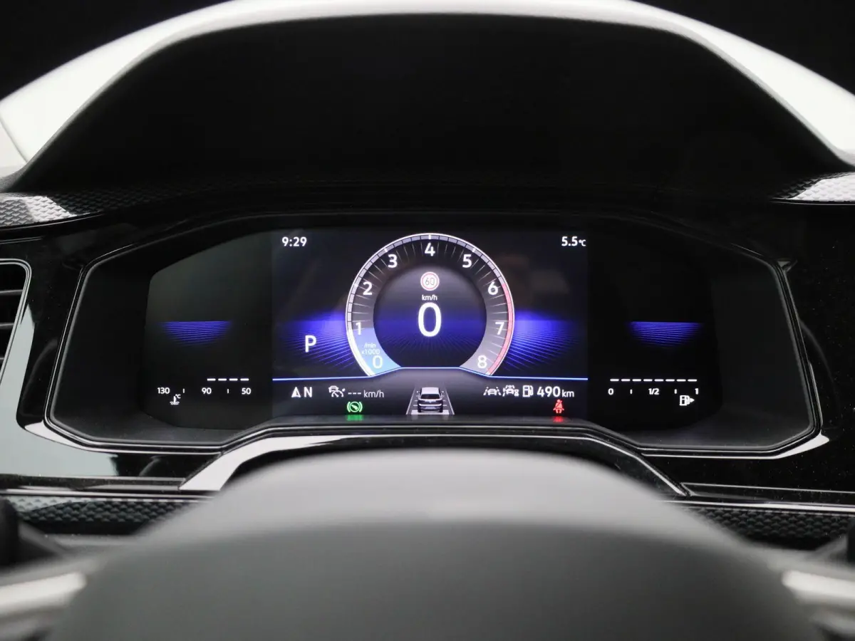 1.0 TSI Oranje Edition 115 PK | Automaat | EM | Digital Cockpit | Keyless | Navigatie | Parkeercamera