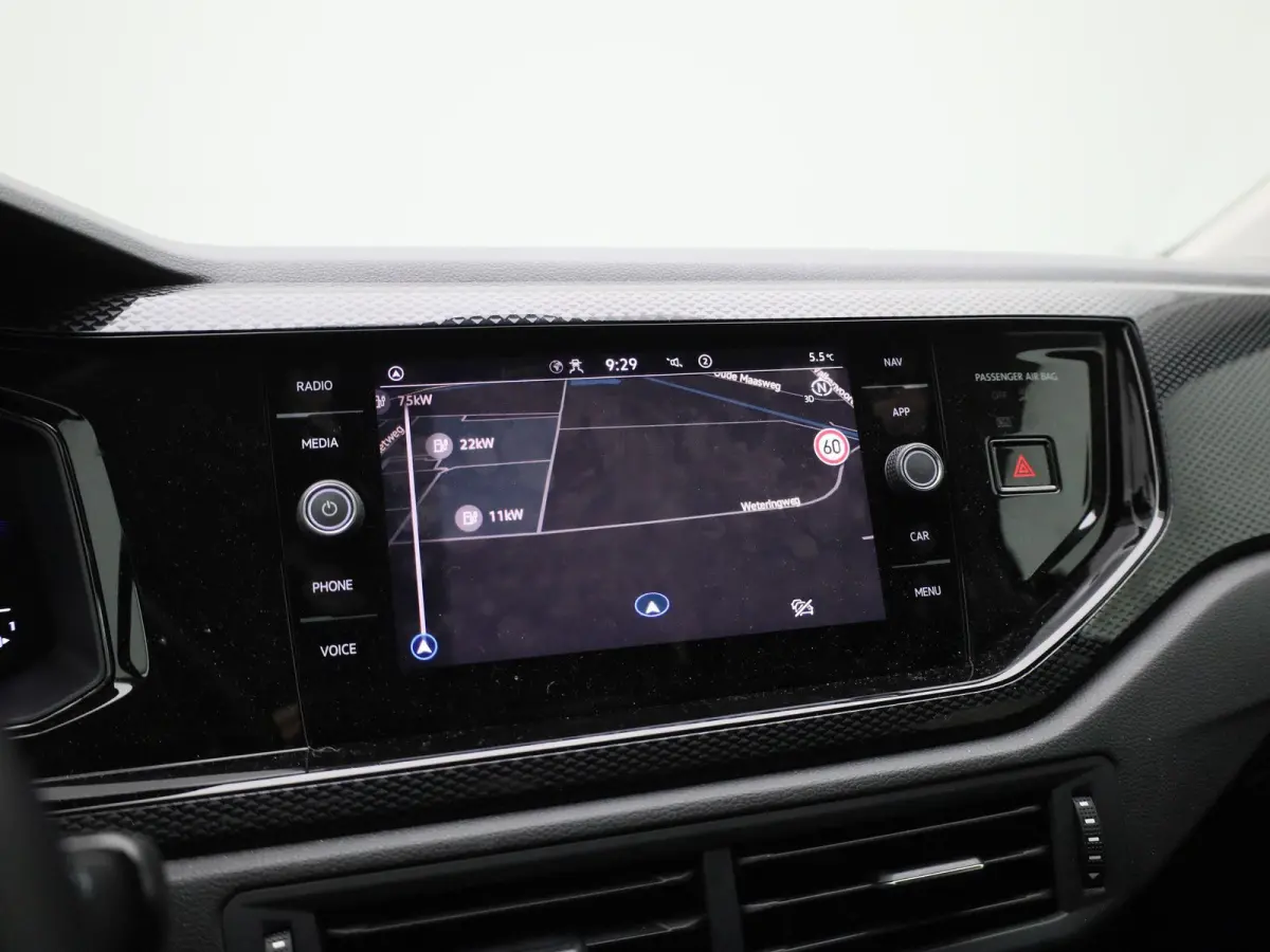 1.0 TSI Oranje Edition 115 PK | Automaat | EM | Digital Cockpit | Keyless | Navigatie | Parkeercamera