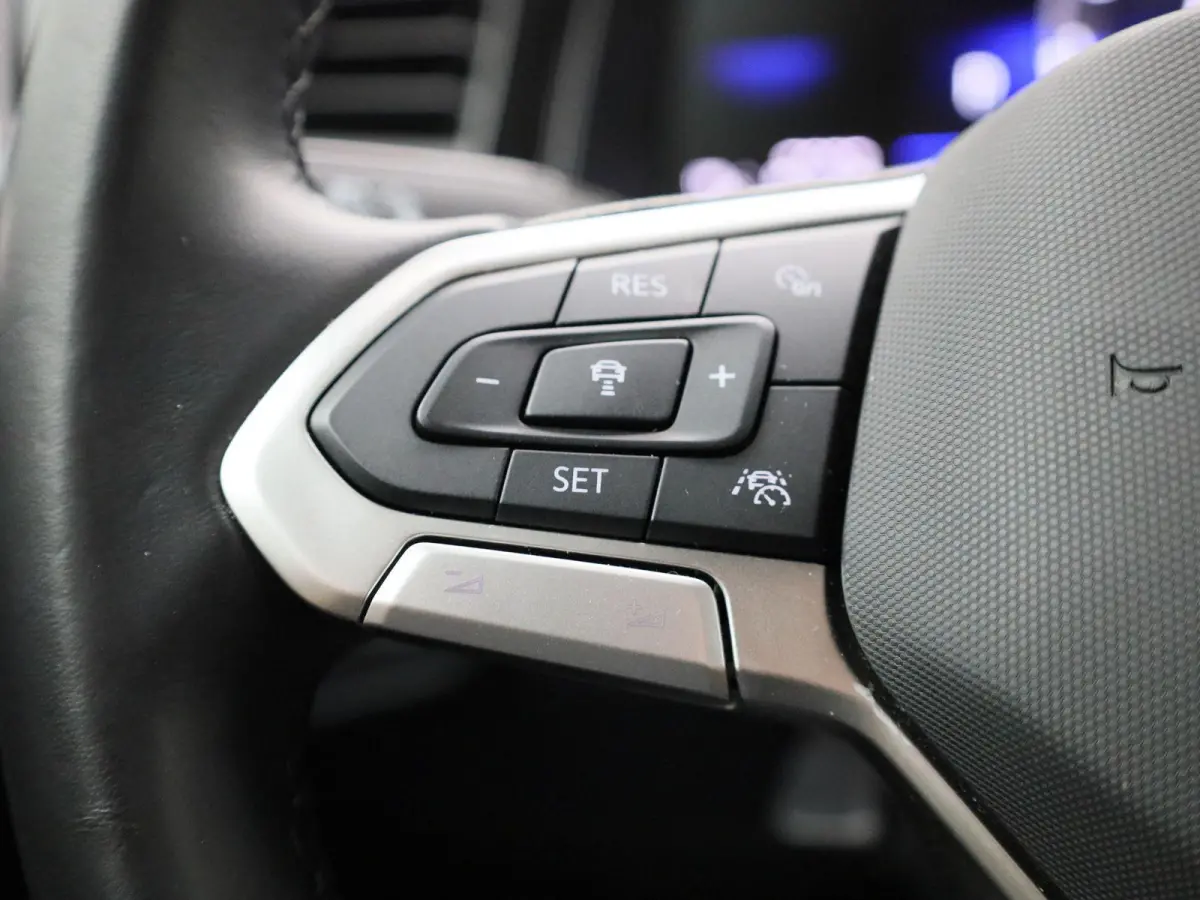 1.0 TSI Oranje Edition | EM | 115 PK | Automaat | Digital Cockpit | Keyless | Navigatie | Parkeercamera