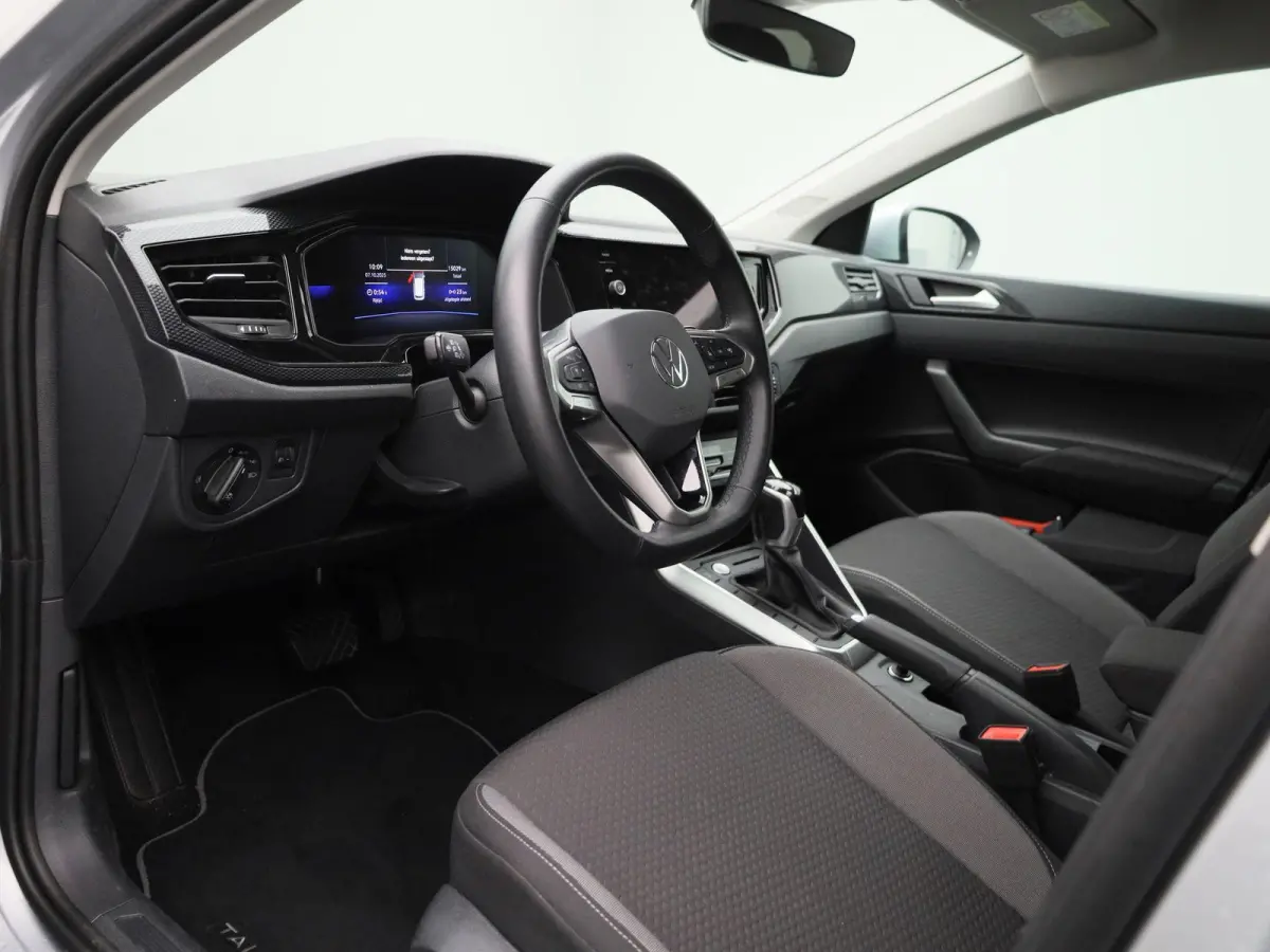 1.0 TSI Oranje Edition | EM | 115 PK | Automaat | Digital Cockpit | Keyless | Navigatie | Parkeercamera