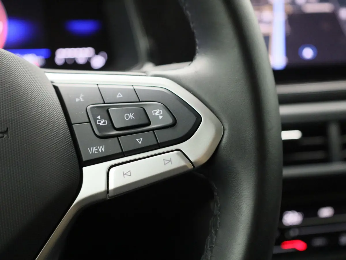 1.0 TSI Oranje Edition | EM | 115 PK | Automaat | Digital Cockpit | Keyless | Navigatie | Parkeercamera