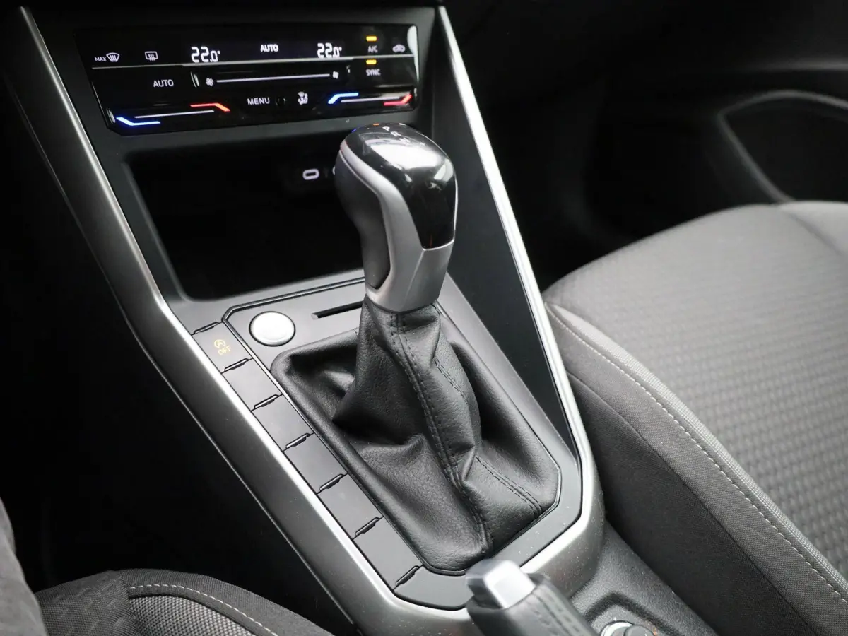 1.0 TSI Oranje Edition | EM | 115 PK | Automaat | Digital Cockpit | Keyless | Navigatie | Parkeercamera