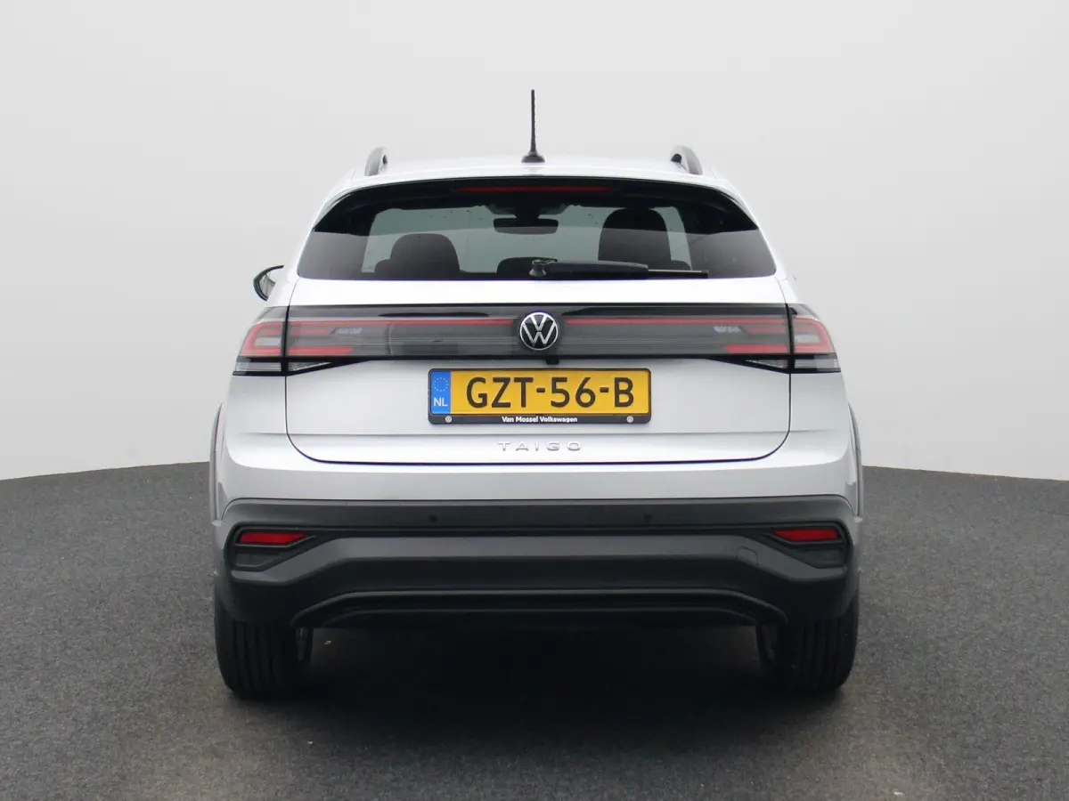 1.0 TSI Oranje Edition | EM | 115 PK | Automaat | Digital Cockpit | Keyless | Navigatie | Parkeercamera