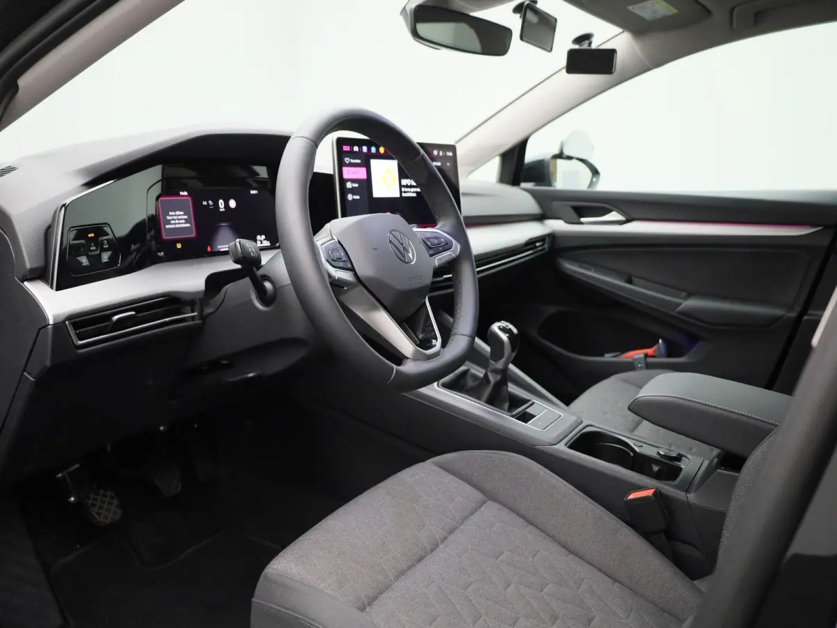 1.5 TSI Life Edition | 130 PK | EM | Digital Cockpit | Keyless Start | Elektrische Kofferbakklep |