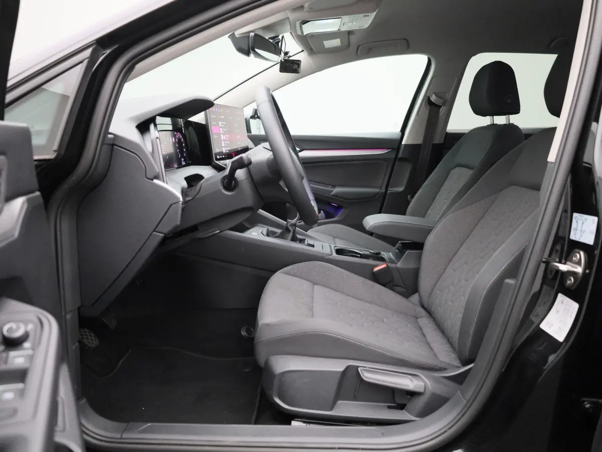 1.5 TSI Life Edition | 130 PK | EM | Digital Cockpit | Keyless Start | Elektrische Kofferbakklep |