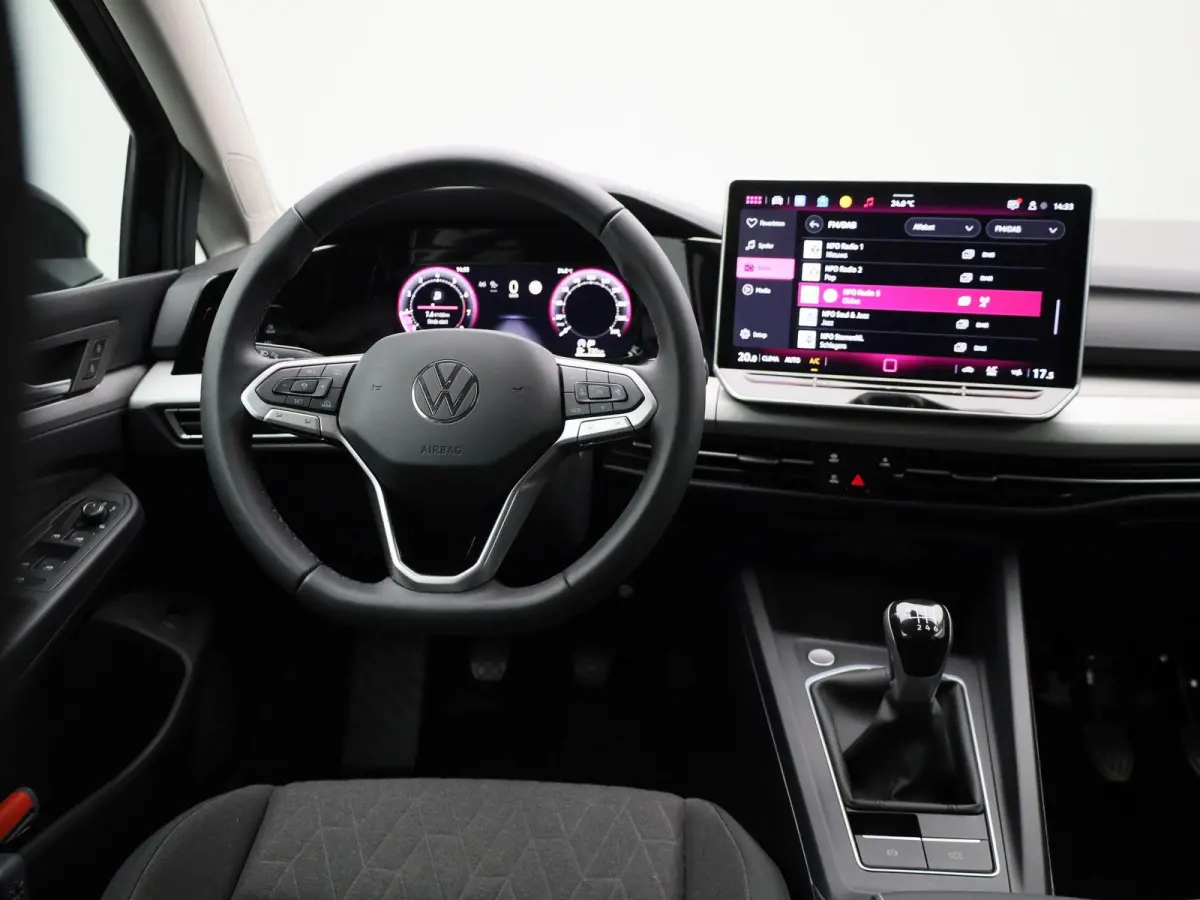1.5 TSI Life Edition | 130 PK | EM | Digital Cockpit | Keyless Start | Elektrische Kofferbakklep |