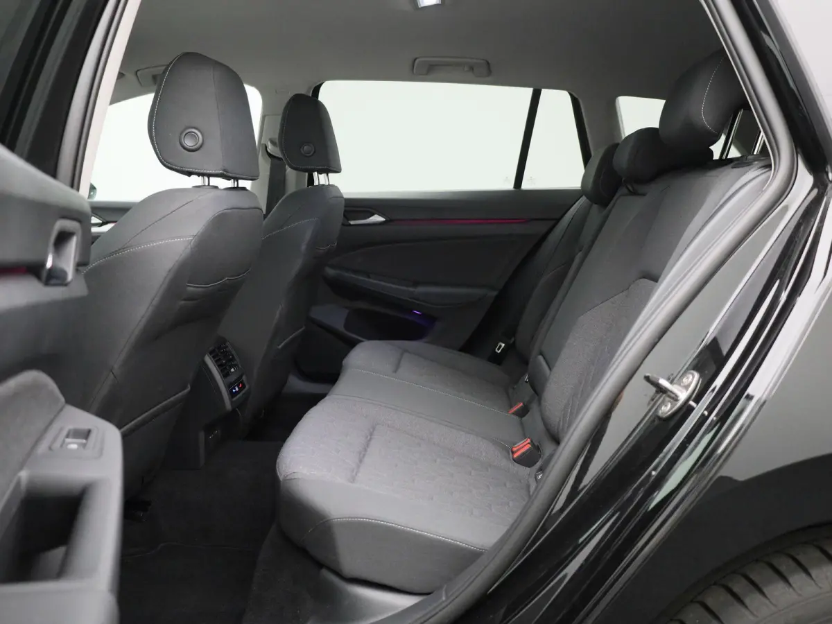 1.5 TSI Life Edition | 130 PK | EM | Digital Cockpit | Keyless Start | Elektrische Kofferbakklep |