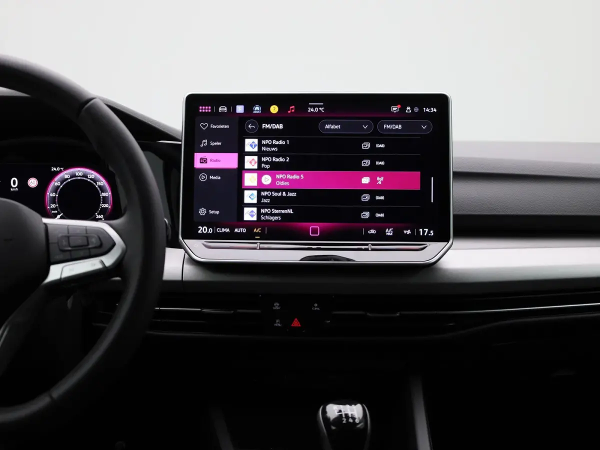 1.5 TSI Life Edition | 130 PK | EM | Digital Cockpit | Keyless Start | Elektrische Kofferbakklep |