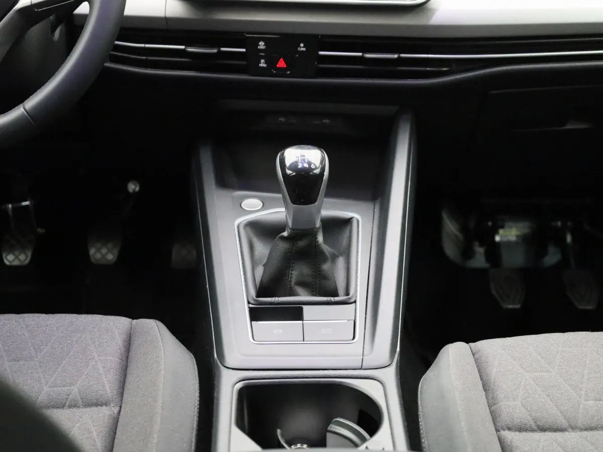 1.5 TSI Life Edition | EM | 130 PK | Digital Cockpit | Keyless Start | Elektrische Kofferbakklep |