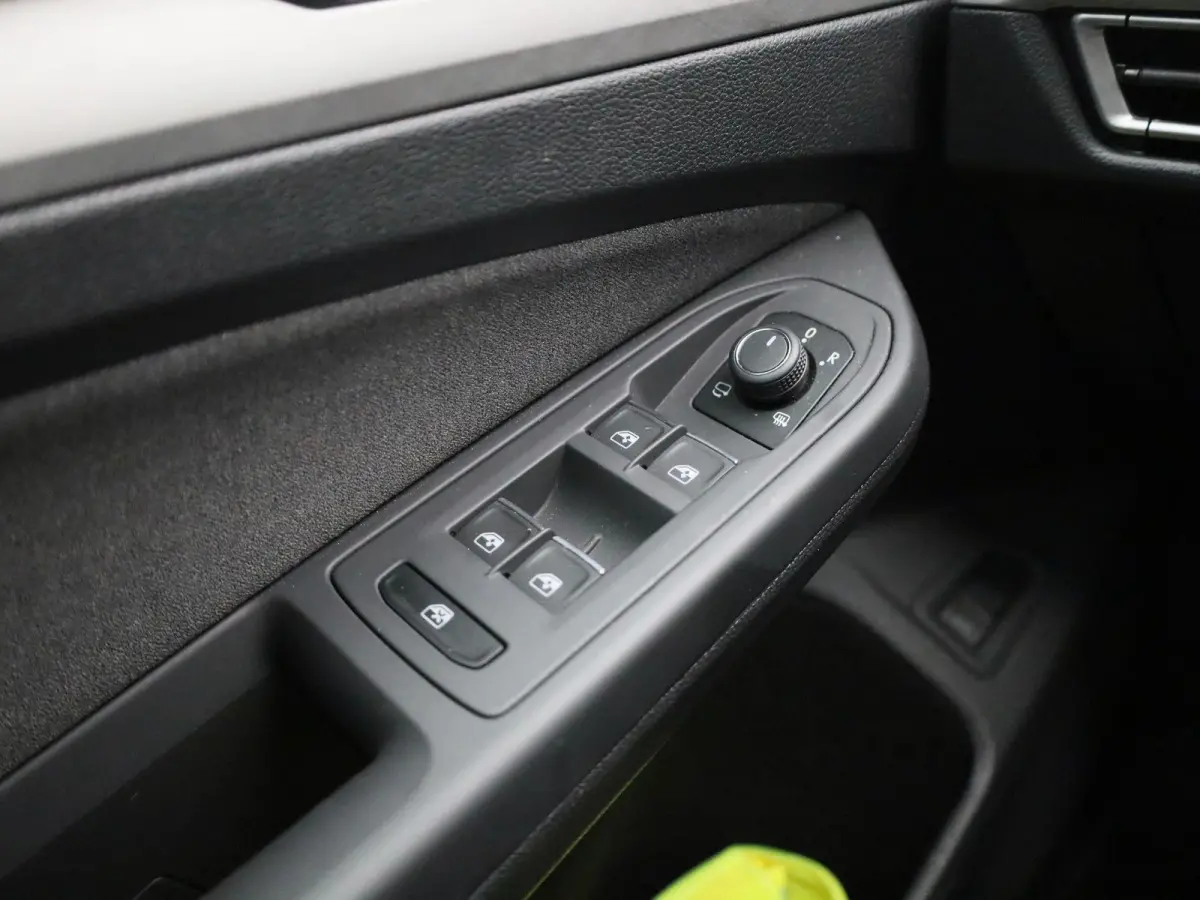 1.5 TSI Life Edition | EM | 130 PK | Digital Cockpit | Keyless Start | Elektrische Kofferbakklep |