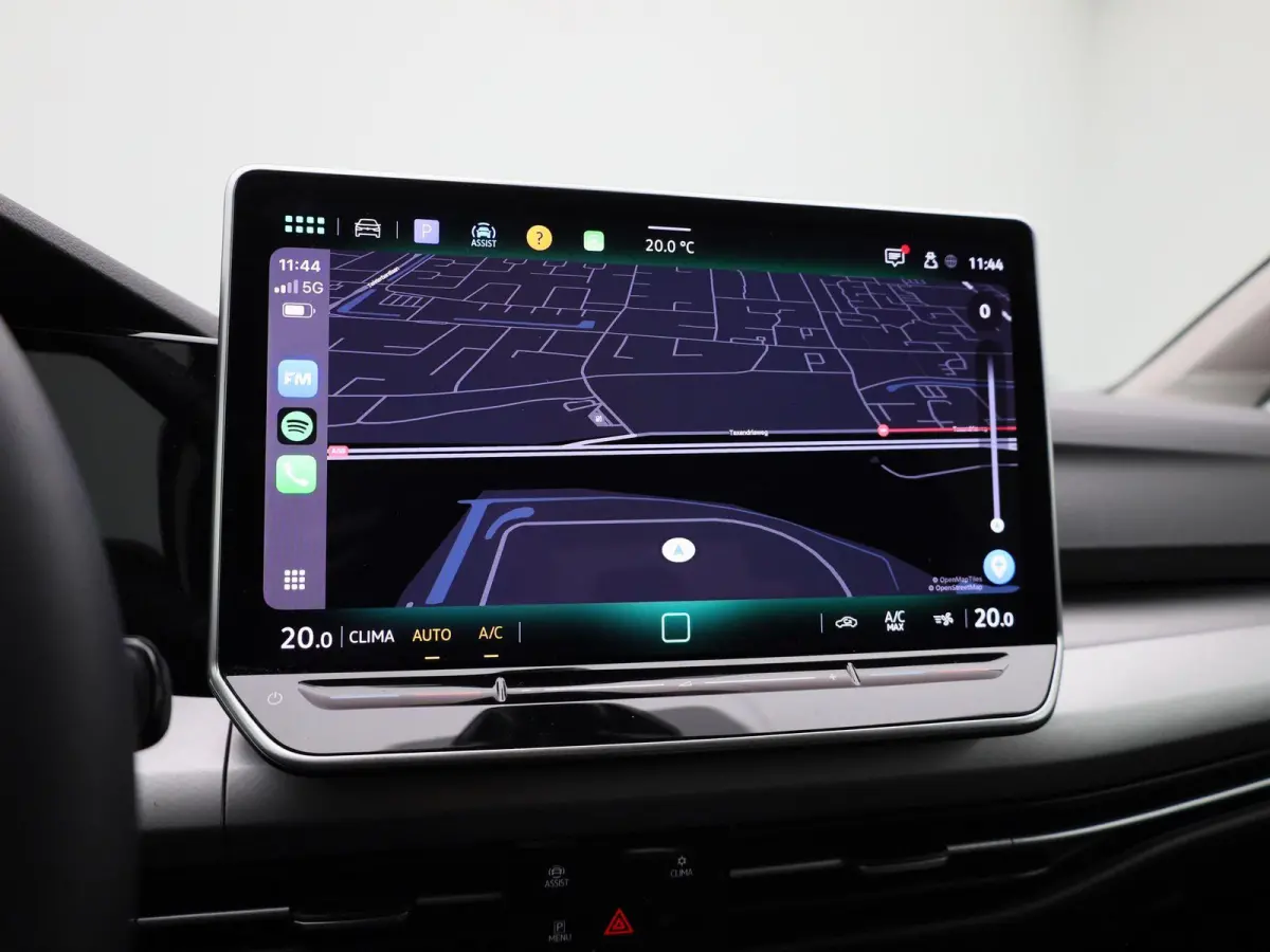 1.5 TSI Life Edition | EM | 130 PK | Digital Cockpit | Keyless Start | Elektrische Kofferbakklep |