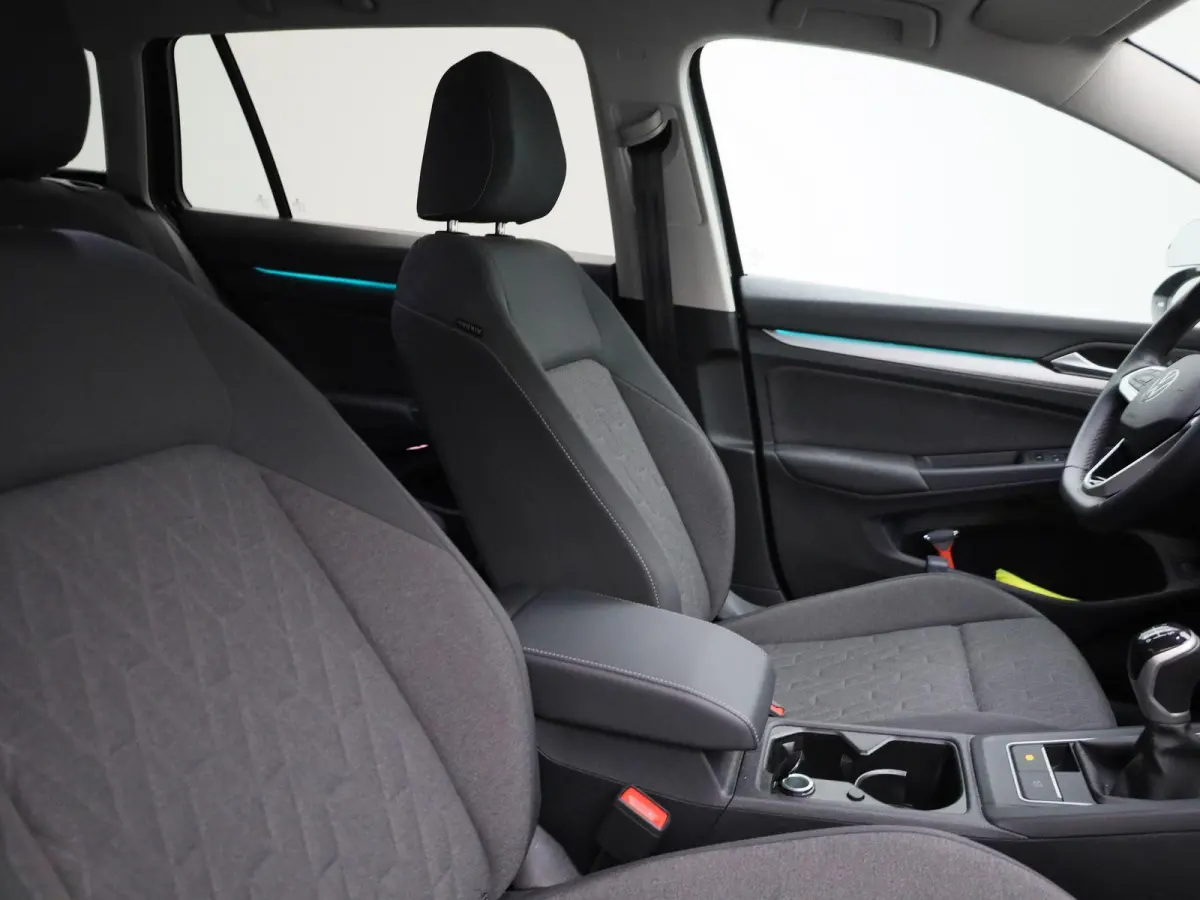 1.5 TSI Life Edition | EM | 130 PK | Digital Cockpit | Keyless Start | Elektrische Kofferbakklep |