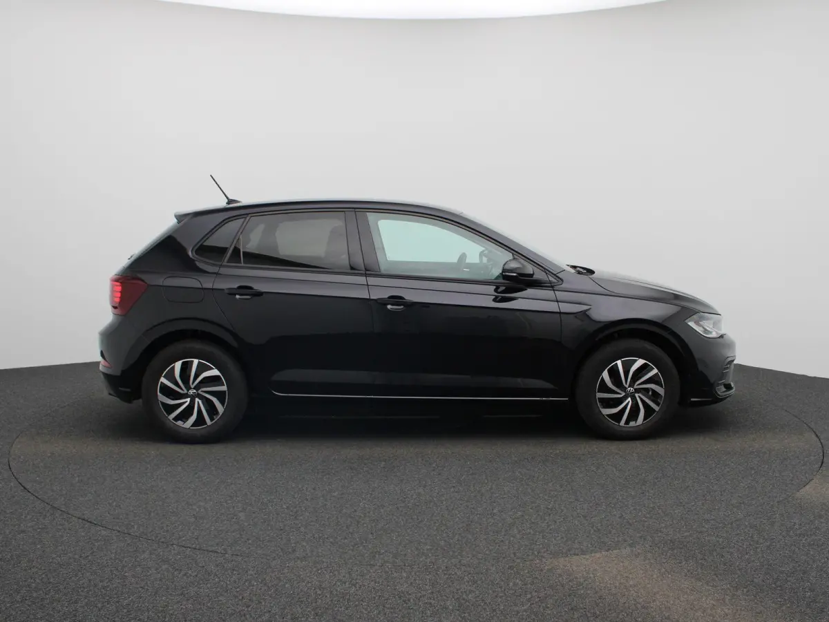 1.0 TSI Life Edition | 95 PK | EM | Navigatie | Climatronic (Automatische Airco) | Lichtmetalen Velgen | Parkeercamera | Carplay / Android Auto