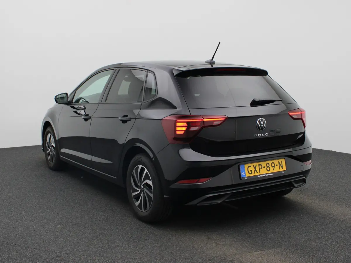 1.0 TSI Life Edition | 95 PK | EM | Navigatie | Climatronic (Automatische Airco) | Lichtmetalen Velgen | Parkeercamera | Carplay / Android Auto