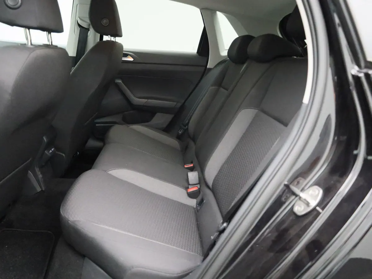 1.0 TSI Life Edition | 95 PK | EM | Navigatie | Climatronic (Automatische Airco) | Lichtmetalen Velgen | Parkeercamera | Carplay / Android Auto