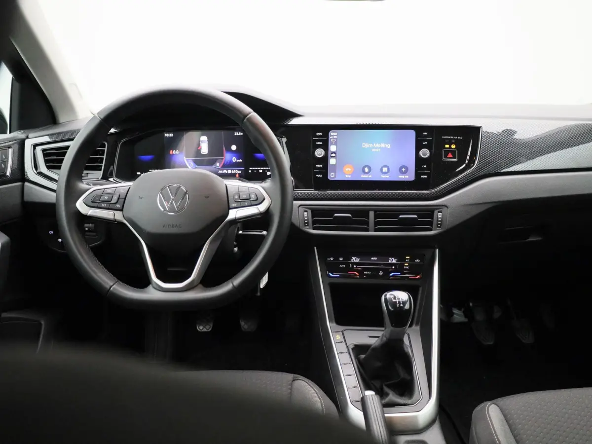 1.0 TSI Life Edition | 95 PK | EM | Navigatie | Climatronic (Automatische Airco) | Lichtmetalen Velgen | Parkeercamera | Carplay / Android Auto