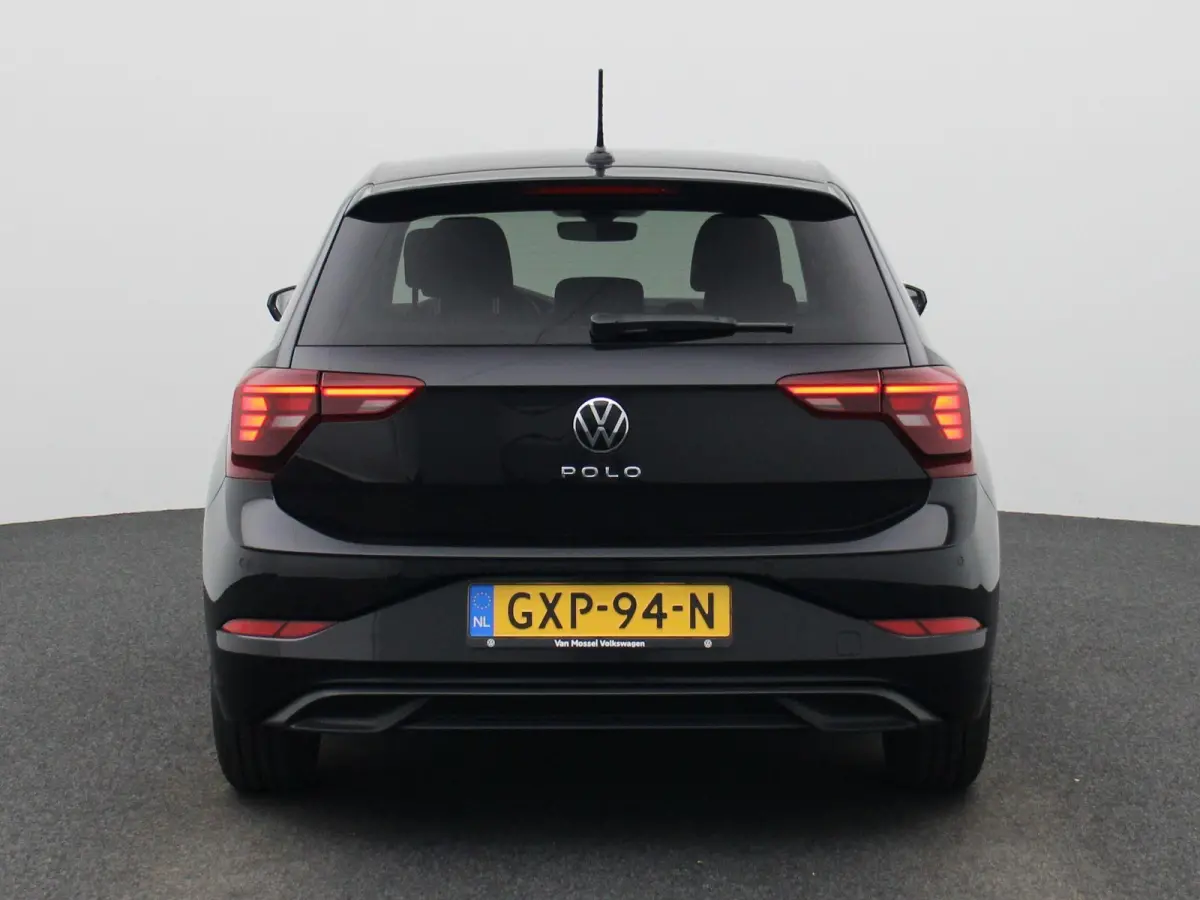 1.0 TSI Life Edition | 95 PK | EM | Navigatie | Climatronic (Automatische Airco) | Lichtmetalen Velgen | Parkeercamera | Carplay / Android Auto