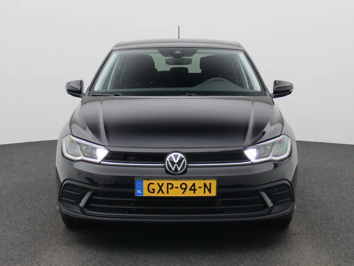 1.0 TSI Life Edition | 95 PK | EM | Navigatie | Climatronic (Automatische Airco) | Lichtmetalen Velgen | Parkeercamera | Carplay / Android Auto
