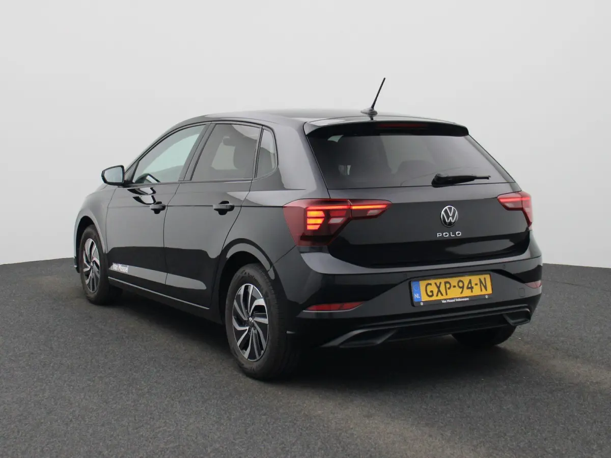 1.0 TSI Life Edition | 95 PK | EM | Navigatie | Climatronic (Automatische Airco) | Lichtmetalen Velgen | Parkeercamera | Carplay / Android Auto