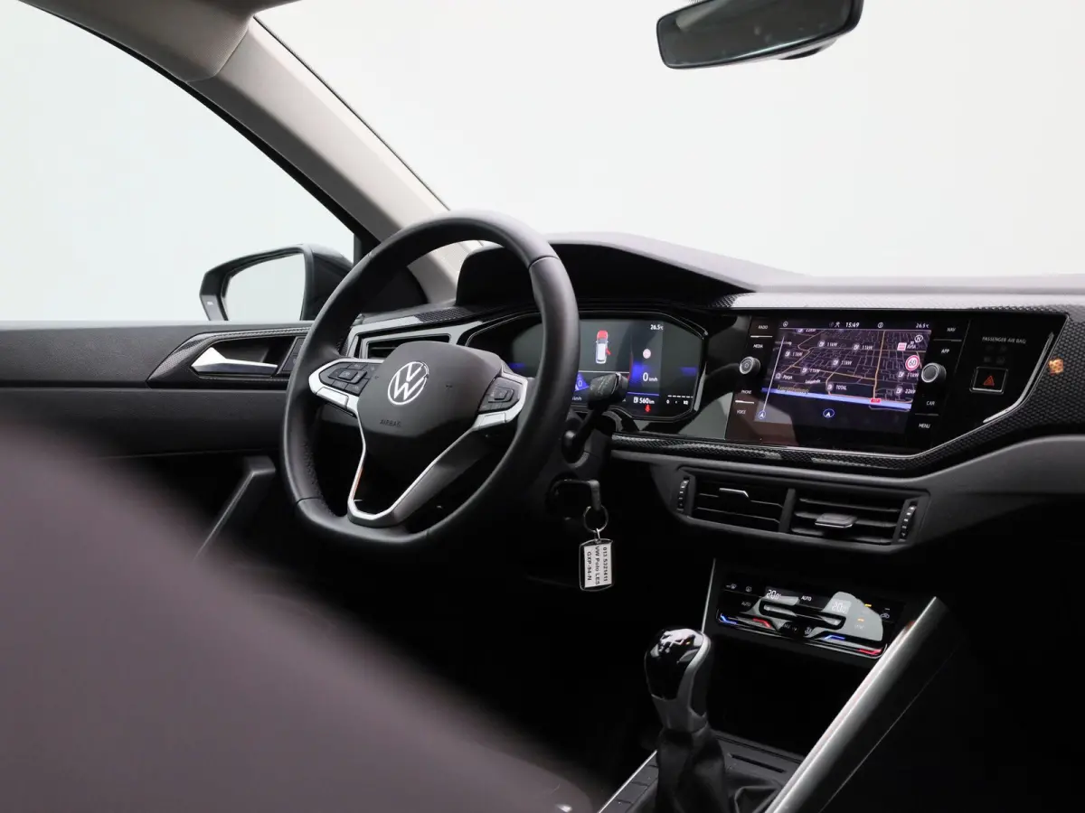 1.0 TSI Life Edition | 95 PK | EM | Navigatie | Climatronic (Automatische Airco) | Lichtmetalen Velgen | Parkeercamera | Carplay / Android Auto