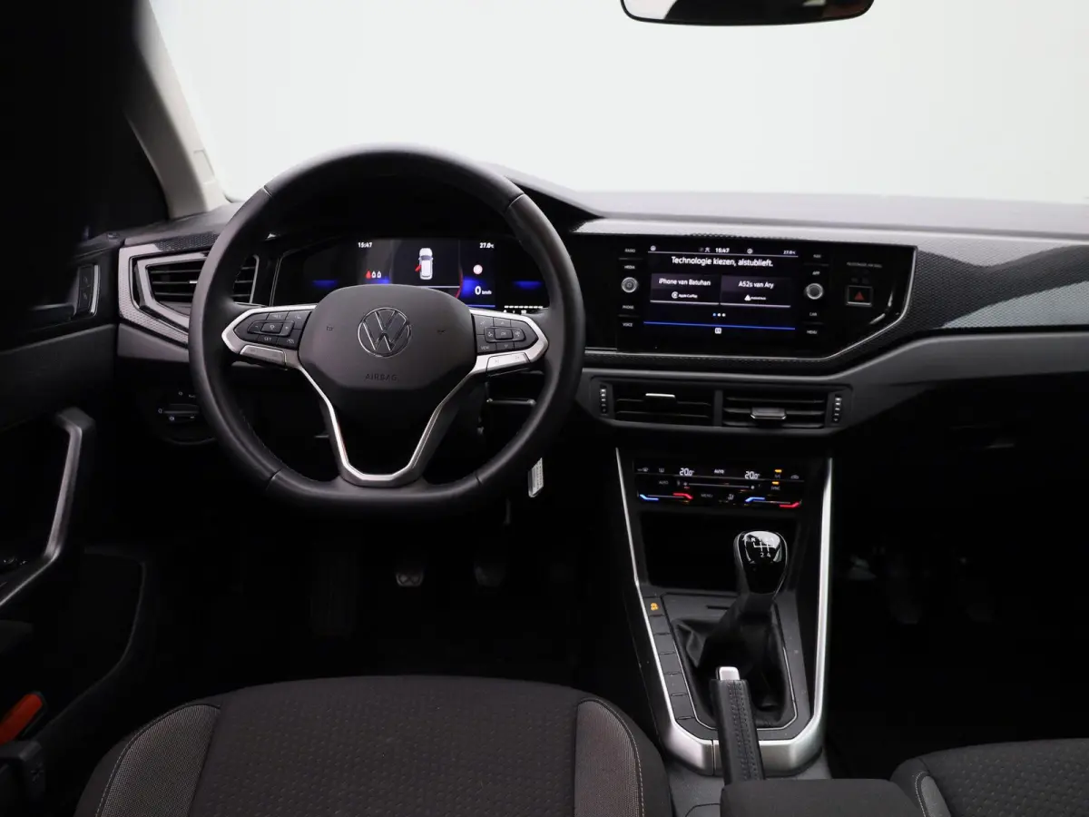 1.0 TSI Life Edition | 95 PK | EM | Navigatie | Climatronic (Automatische Airco) | Lichtmetalen Velgen | Parkeercamera | Carplay / Android Auto