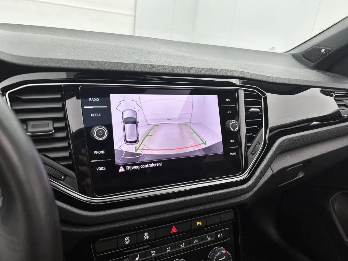 2.0 TSI 4Motion R 300 PK | Panoramadak | Afneembare Trekhaak | Sfeerverlichting | Dealeronderhouden | 19 Inch Velgen | Keyless Access | Achterklep Elektrisch | Beats Audio