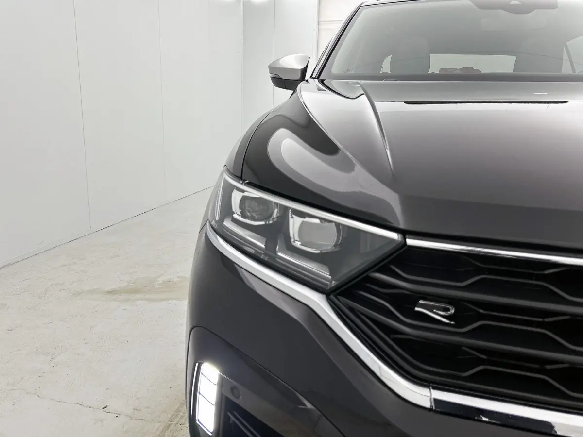 2.0 TSI 4Motion R 300 PK | Panoramadak | Afneembare Trekhaak | Sfeerverlichting | Dealeronderhouden | 19 Inch Velgen | Keyless Access | Achterklep Elektrisch | Beats Audio