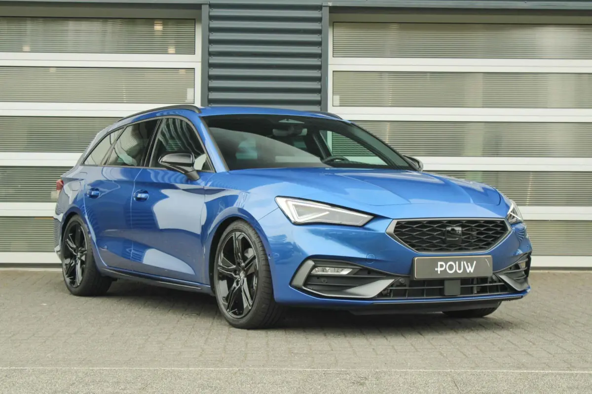 1.5 TSI e-Hybrid 204pk FR Business |Verlaagd | Black Pack | 18' velgen | Navigatie | Adaptief Cruise Control