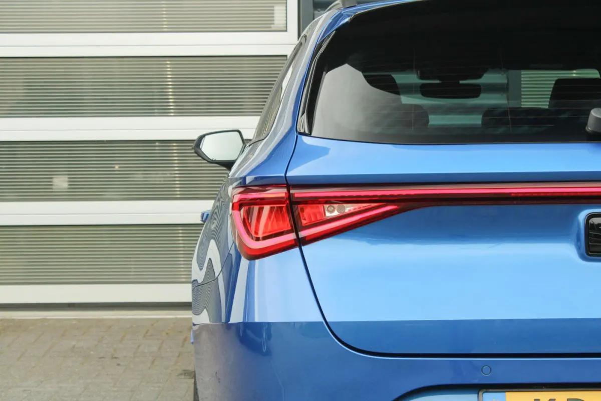 1.5 TSI e-Hybrid 204pk FR Business |Verlaagd | Black Pack | 18' velgen | Navigatie | Adaptief Cruise Control