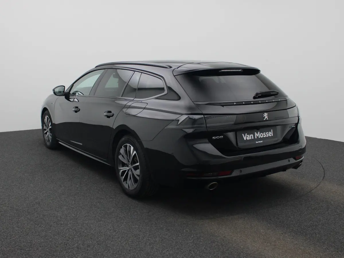 1.6 Hybrid 225 e-EAT8 Allure Pack | Apple Carplay / Android Auto | Virtual Cockpit | Privacy Glass | Lichtmetalen Velgen |