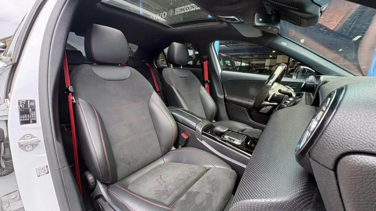 250 AMG , PANO,, Leer ,, DIKKE UITVOERING LET OP!!!