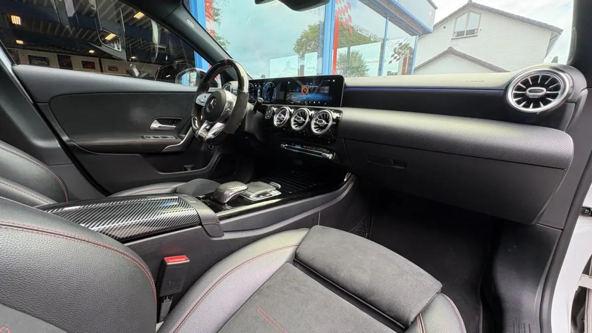 250 AMG , PANO,, Leer ,, DIKKE UITVOERING LET OP!!!