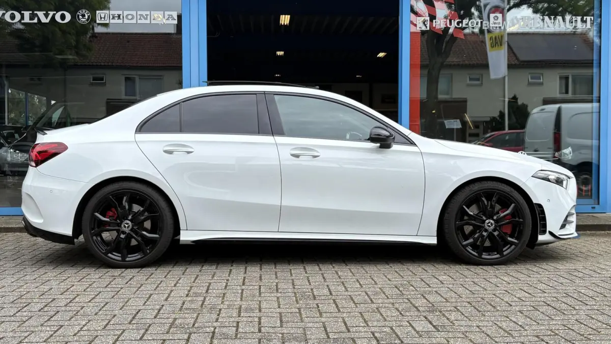 250 AMG , PANO,, Leer ,, DIKKE UITVOERING LET OP!!!