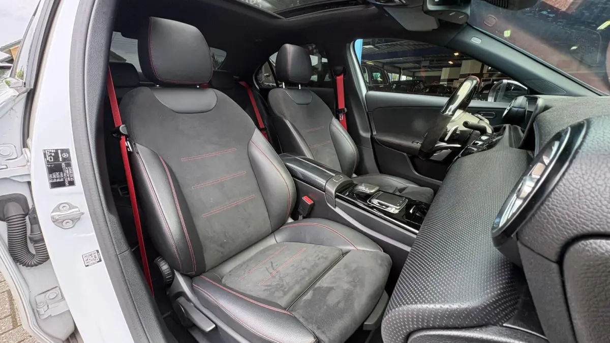 250 AMG , PANO,, Leer ,, DIKKE UITVOERING LET OP!!!