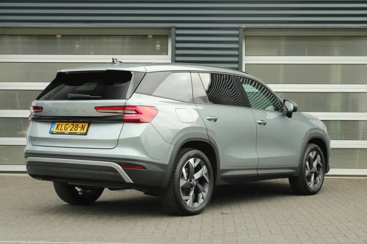 1.5 TSI 204pk PHEV Edition | Trekhaak | 19" Velgen | Getint Glas