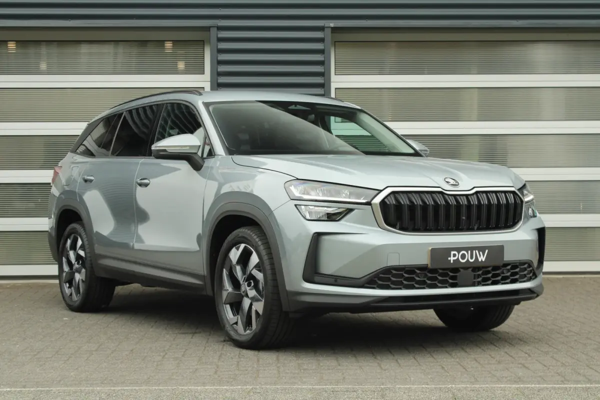 1.5 TSI 204pk PHEV Edition | Trekhaak | 19" Velgen | Getint Glas