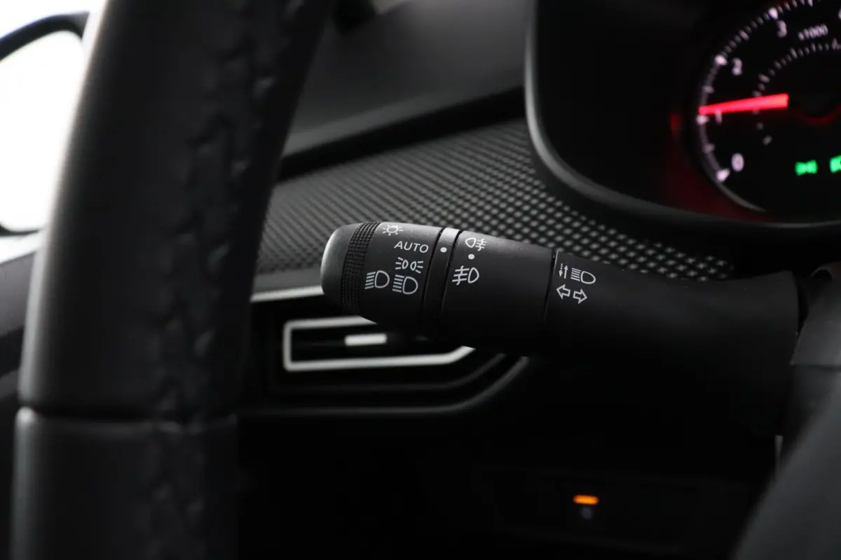 TCe 90 CVT Expression | AUTOMAAT | Climate Control | Stoelverw. | Parkeercamera |