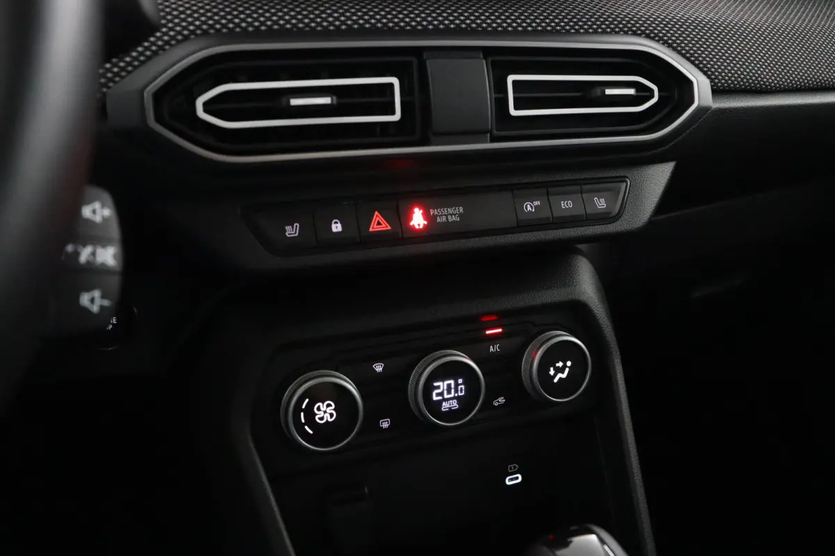 TCe 90 CVT Expression | AUTOMAAT | Climate Control | Stoelverw. | Parkeercamera |