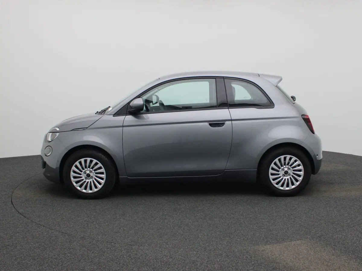 500e 42 kWh Passion | Navigatie | Keyless | Virtual Cockpit | Multifunctioneel Stuurwiel |