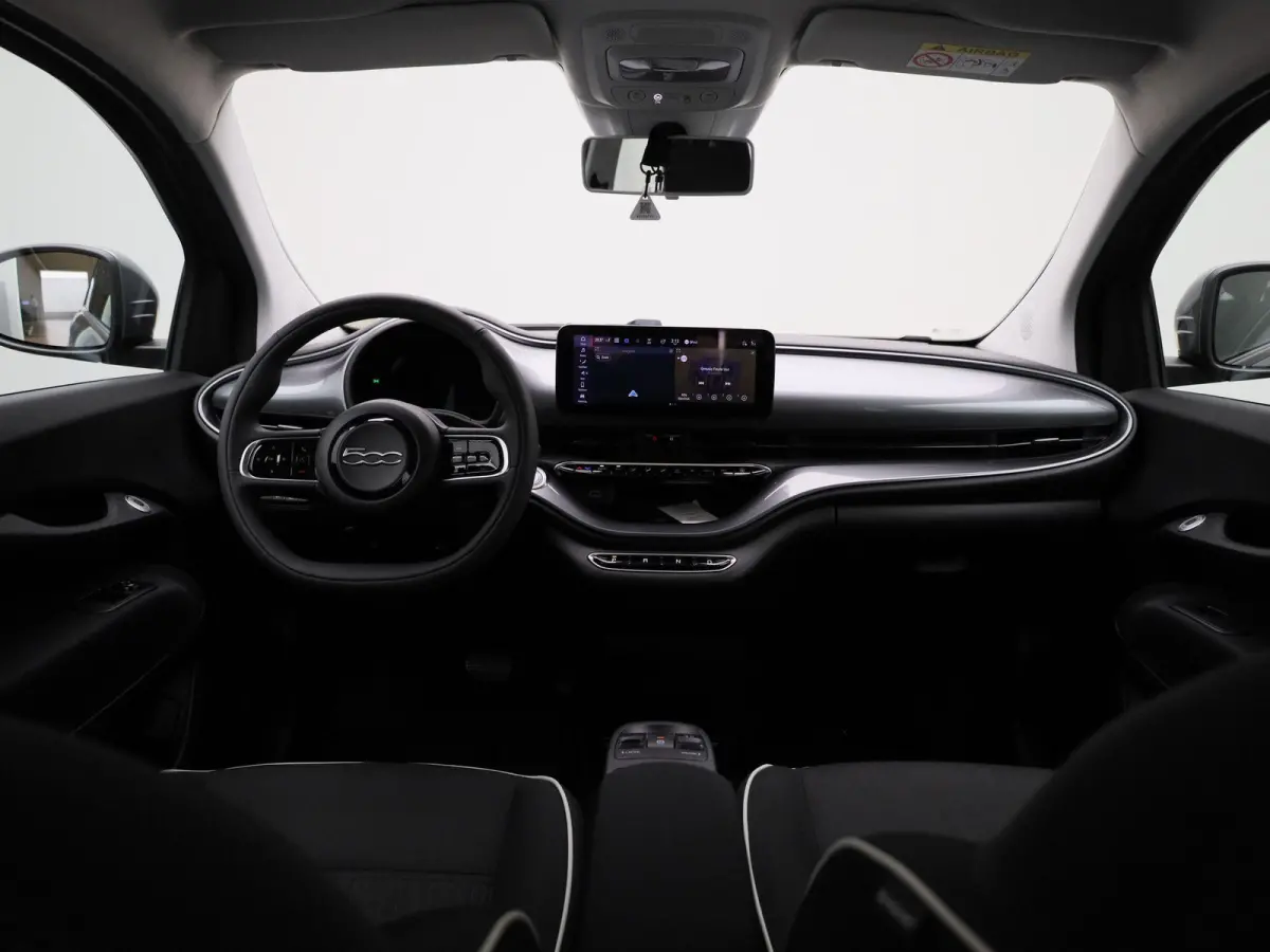 500e 42 kWh Passion | Navigatie | Keyless | Virtual Cockpit | Multifunctioneel Stuurwiel |