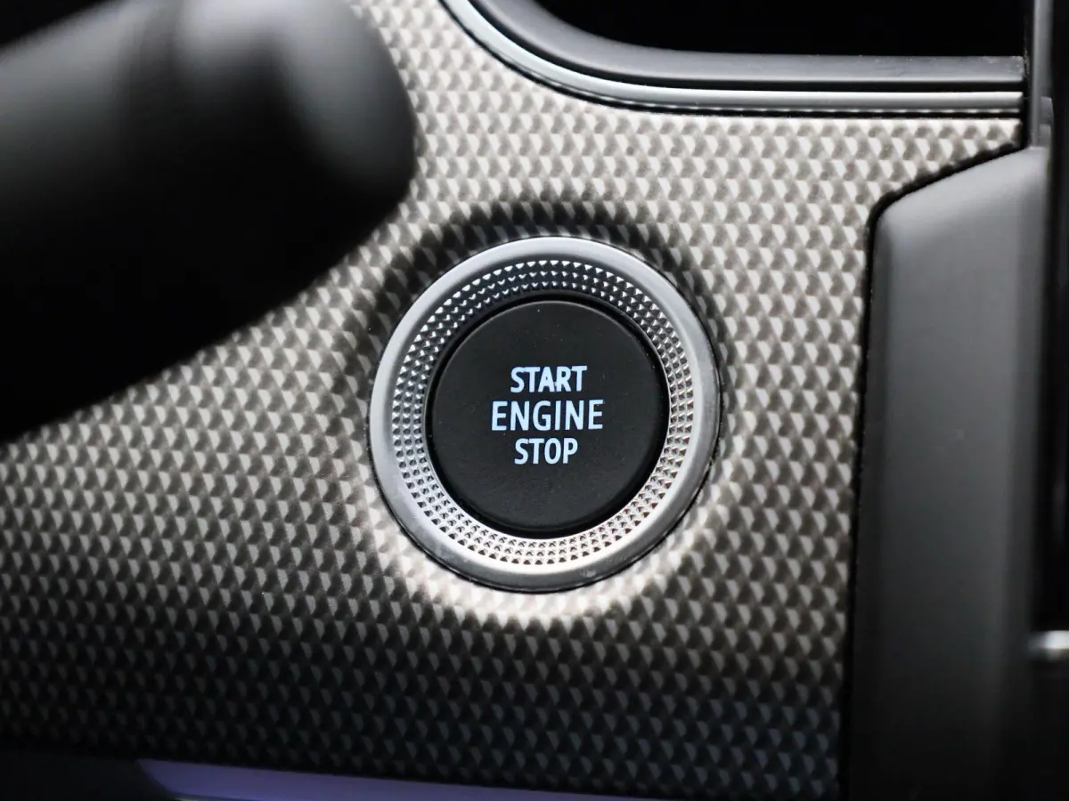 1.6 E-Tech Hybrid 145 Intens | PANO | ACC | 360 Camera | Keyless | Virtual Cockpit  | Climate Control |