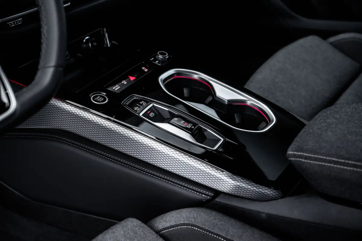 2.0 e-hybrid quattro Pro Line | Trekhaak | HUD | Bang & Olufsen | | Trekhaak | HUD | Bang & Olufsen |
