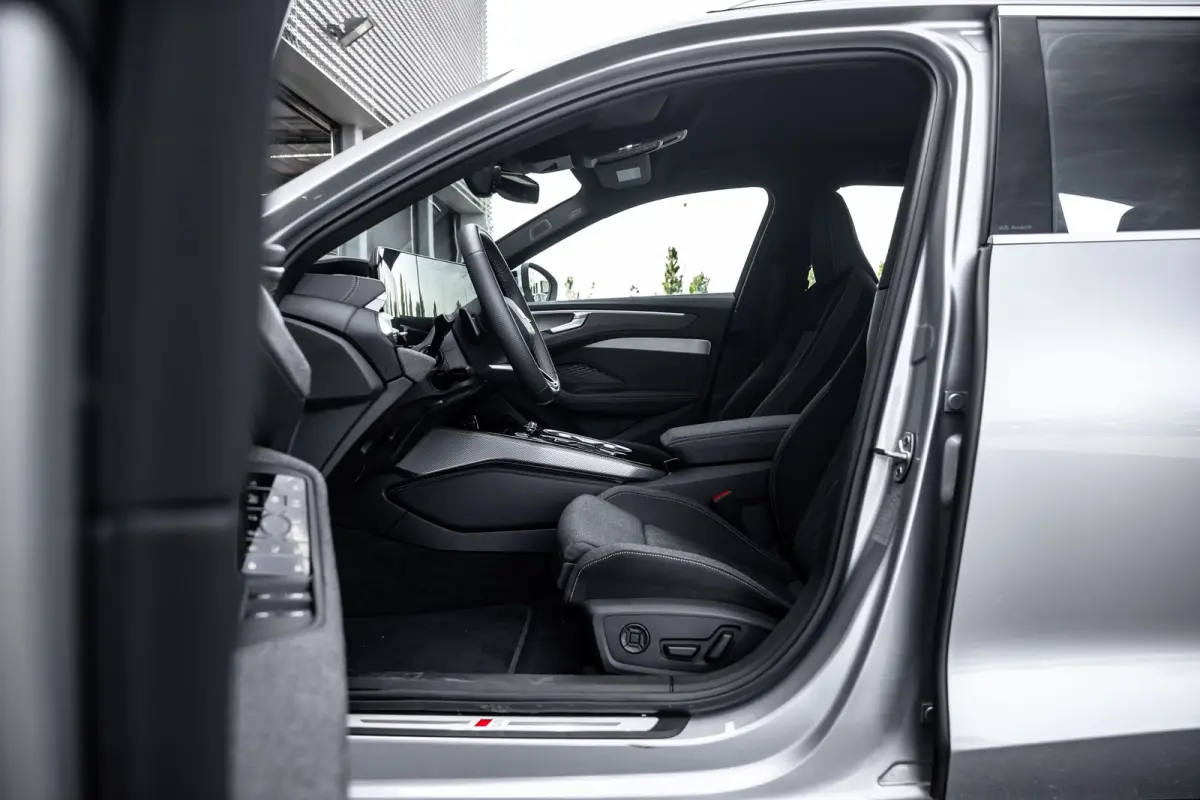 2.0 e-hybrid quattro Pro Line | Trekhaak | HUD | Bang & Olufsen | | Trekhaak | HUD | Bang & Olufsen |