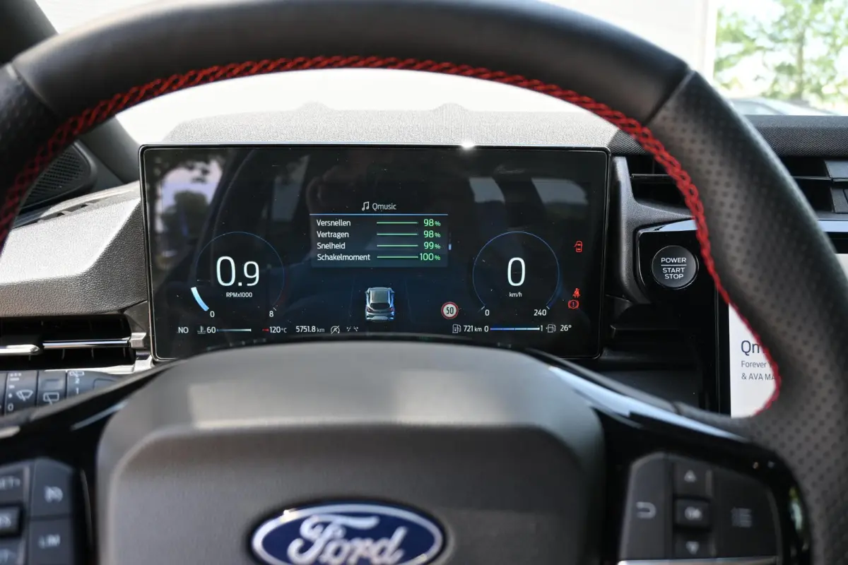 1.0 EcoBoost ST-Line | All Season Banden | Stoel & Stuurverwarming | Navi | Apple Carplay & Android Auto | LED