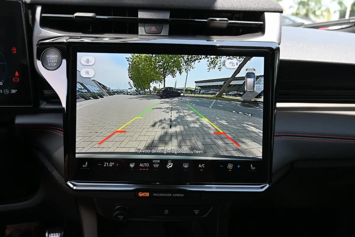 1.0 EcoBoost ST-Line | All Season Banden | Stoel & Stuurverwarming | Navi | Apple Carplay & Android Auto | LED