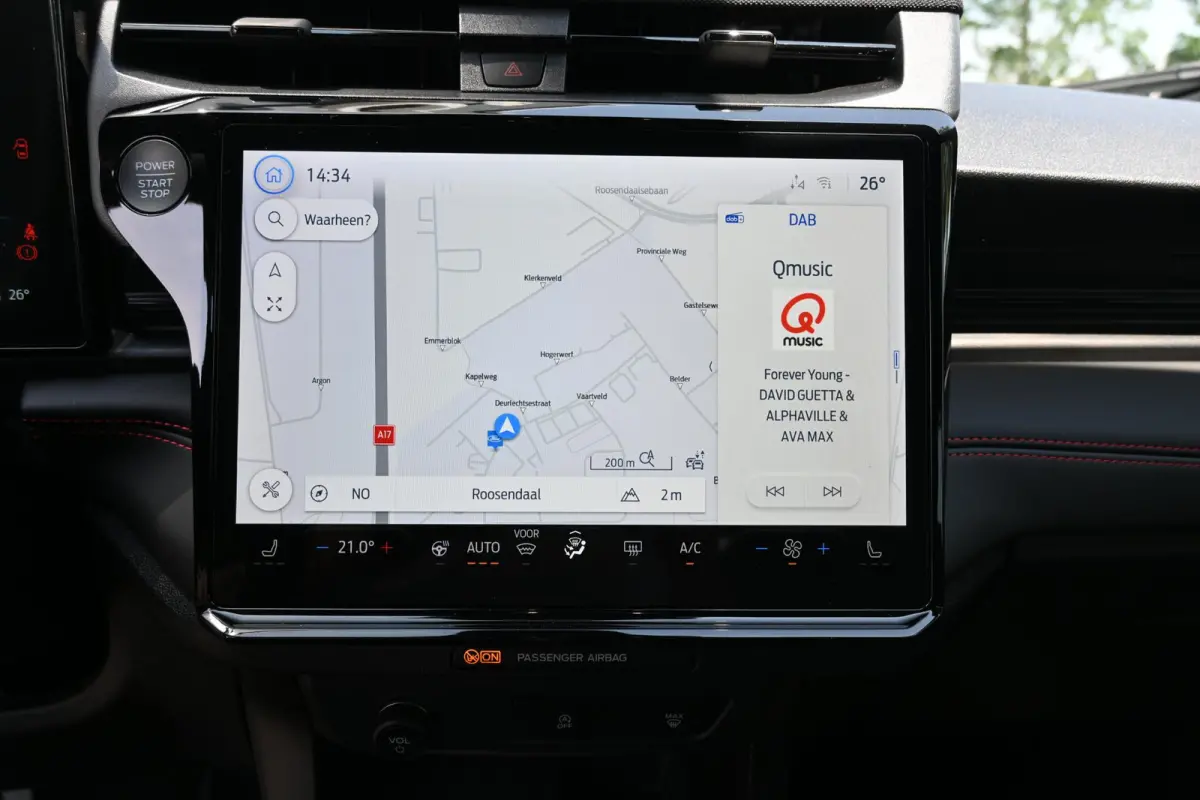 1.0 EcoBoost ST-Line | All Season Banden | Stoel & Stuurverwarming | Navi | Apple Carplay & Android Auto | LED