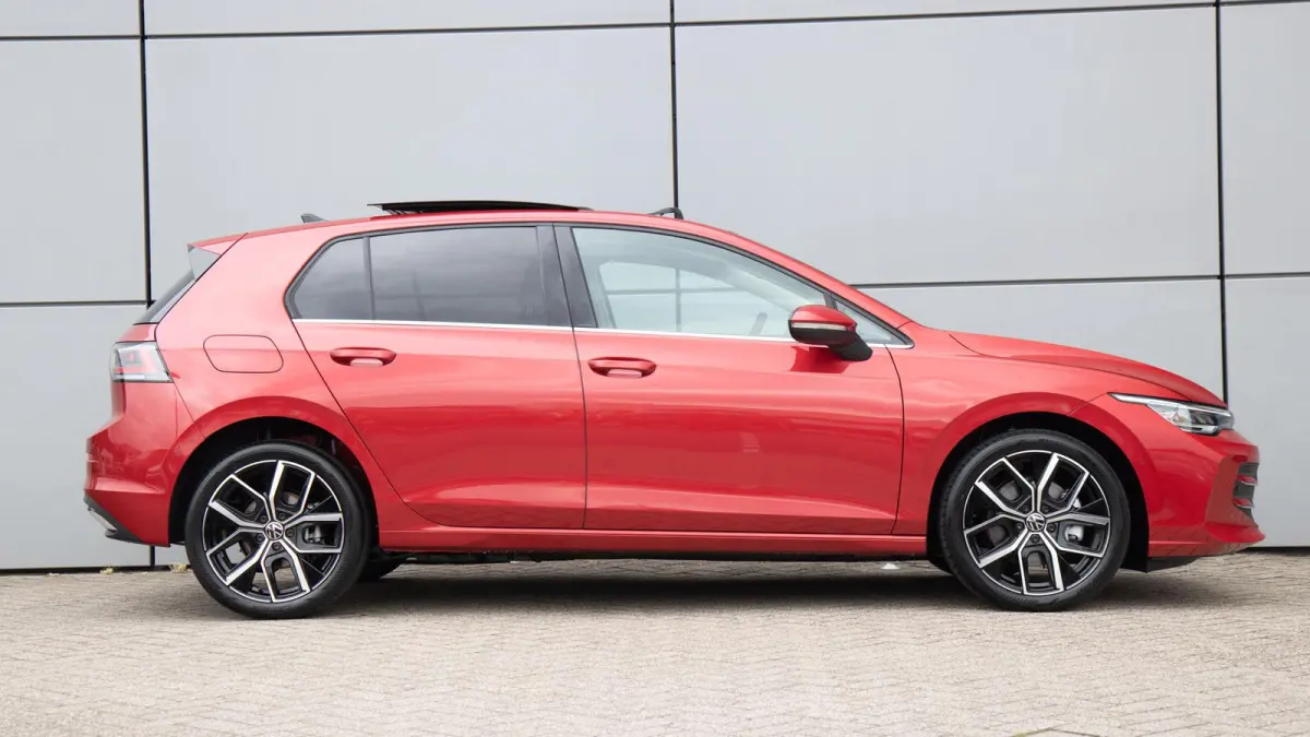 1.5 eHybrid 204pk Style Edition | Panoramadak | Trekhaak | Massage