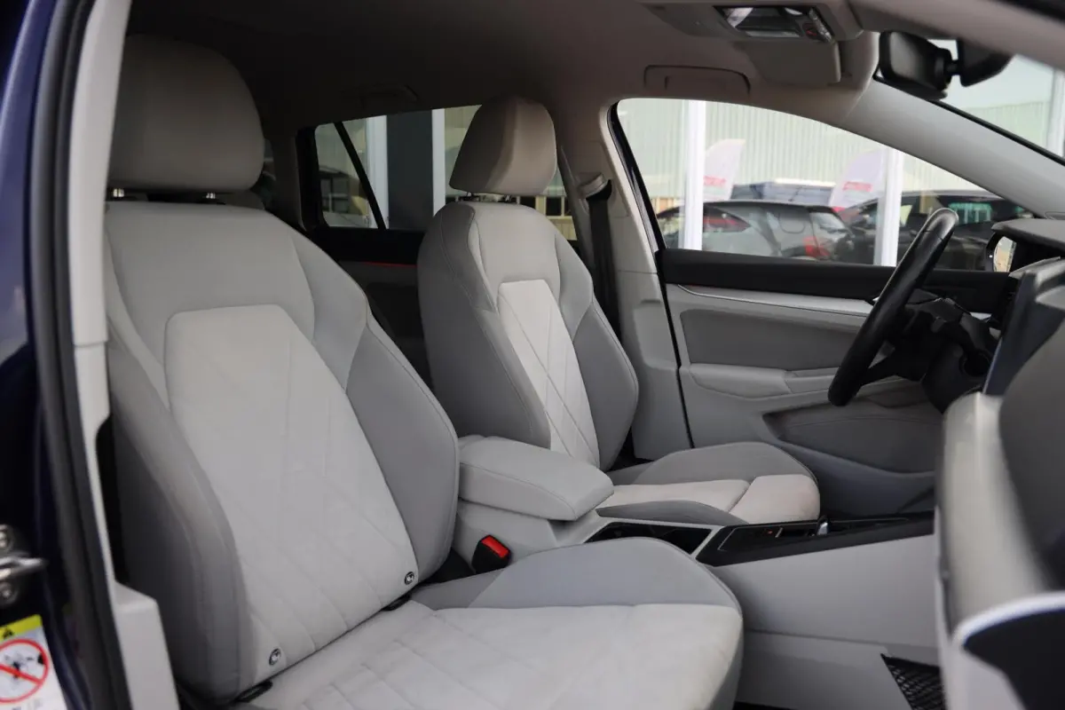 1.0 eTSI Life Business|Automaat|LED|Stoel/Stuurverwarming|Apple carplay/Android auto|